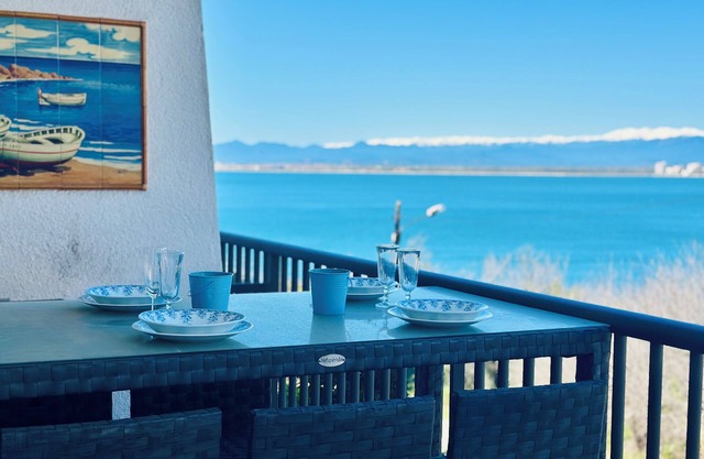 4081 ROSA MAR 1-1, YOU WILL BE DELIGHTED AND YOU WILL ENJOY THE VIEWS FROM THE TERRACE. QUIET AREA. SMALL BUILDING. PRIVATE PARKING.
