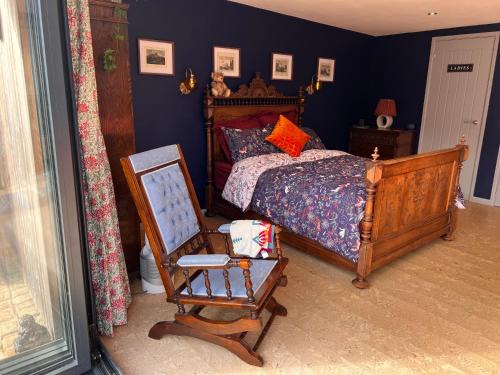 Williams Cottage A High end little home with antique style