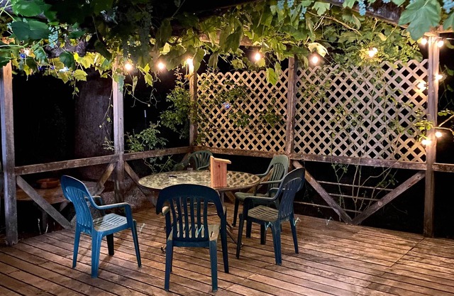Willow Creek Hideaway w/ Deck, 1 Mi to River!