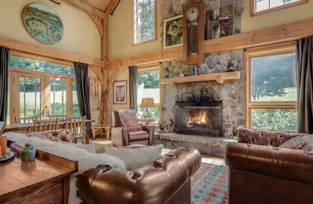 Einzigartiger und rustikaler Pocono Mountain Retreat im privaten Umkreis