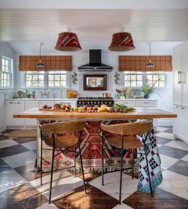 Willow Vale - Stunningly Designed Historical Icon with Hot Tub