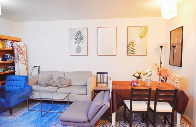 Willy’s Cozy 4 Bedroom Apartment with 6 Beds