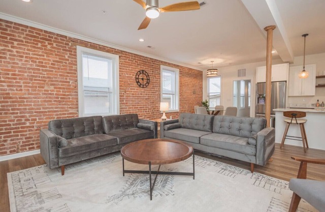 Windsor Castle- one bedroom apartment
