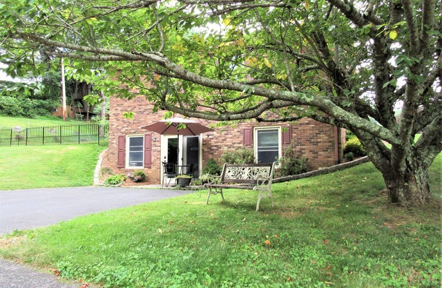 Windsor Heights Guest Suite