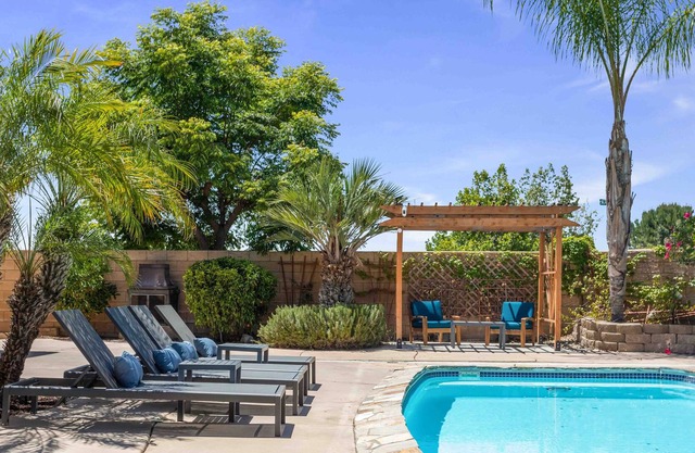 Wine-cation in Winchester-Pool, Jacuzzi & Game Room