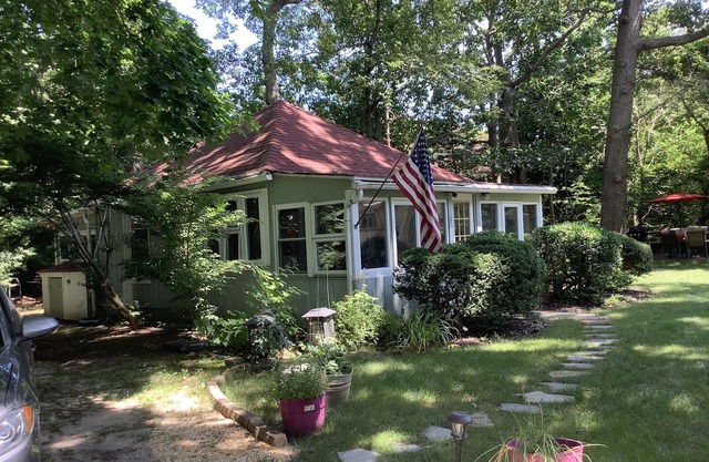 Wine Country Cozy Home Away in the Woods