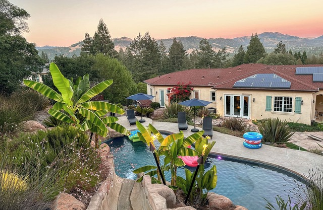 Wine Country Lux Villa w/ Hot Tub and Pool