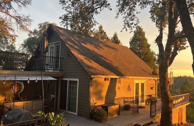 Wine Tasting, Rafting & Hiking Retreat With Canyon Views