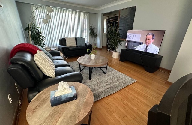 Winnipeg spotless Cozy 3 bedrooms home