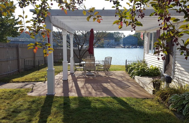 Studio -1 Br Lakefront W / Dock und zu Fuß in Sandstrand in der Nähe der Sandbank