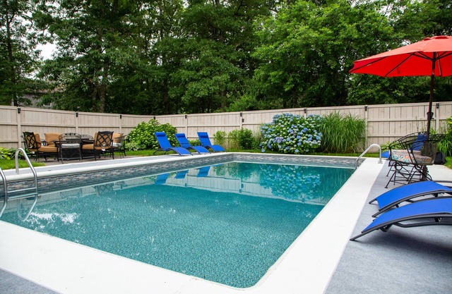 Winslow Acres heated Pool Escape; Pool open May 15 thru mid-Oct! HotTub all yr!