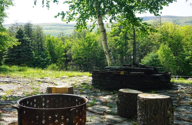 Winter Farm Escape: Animals, Sauna & Mountain View