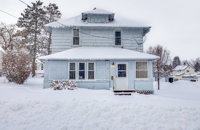 Winter Sports Paradise: Wisconsin Family Home