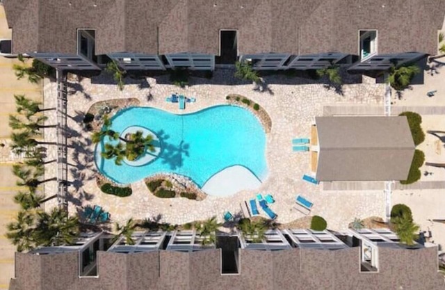 Winter Texan /Snowbirds Welcome! The Breezeways Padre Island Texas Townhome.