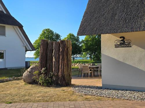 Wippezogel - Ferienhaus mit Sauna, Kamin und Meerblick