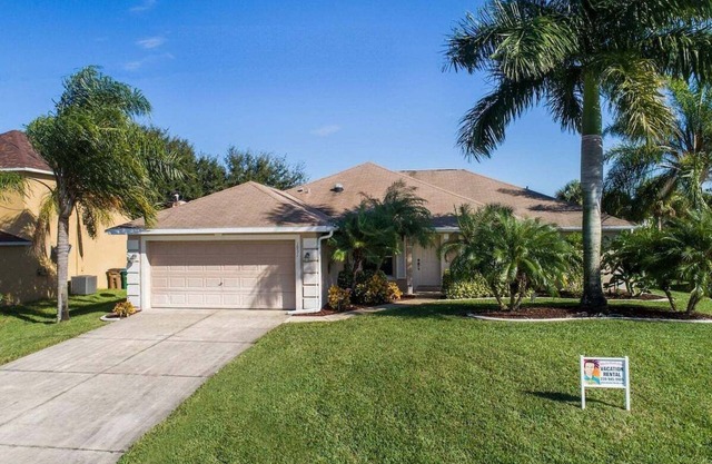 Wischis Florida Ferienhaus - Tropical Lakeside in Cape Coral