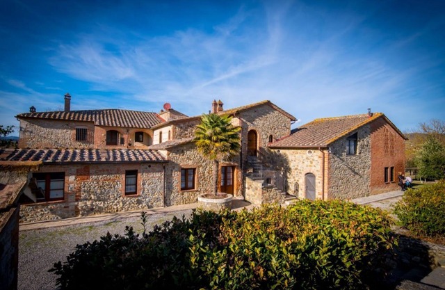 Wisteria-Chianti Stunning Studio W/Private Parking!