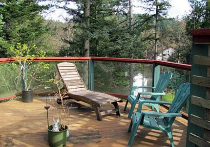Wisteria Honeymoon Cottage