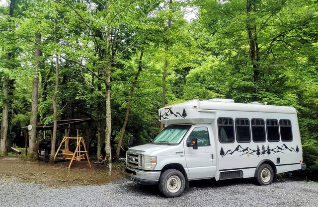 Cozy RV with AC and WiFi in Charming Del Rio