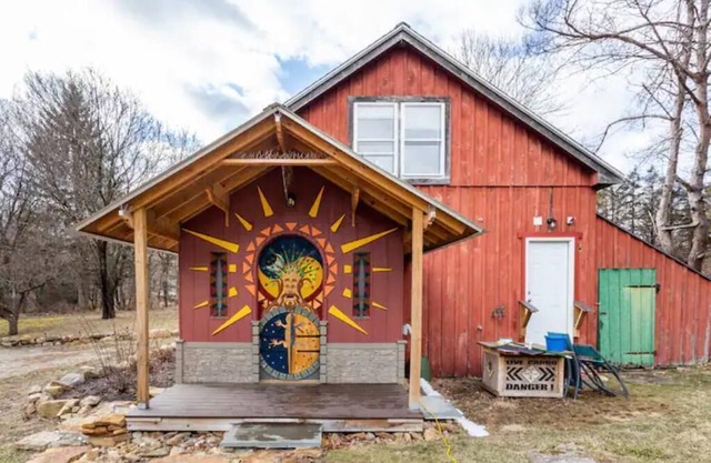 Wizard's Roost at Underhill Hollow