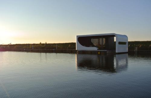 Wohnboot 'TinyFloat' in Andijk IJsselmeer