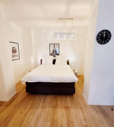 Wohngut-City Apt. 1 Zi. 1 DB + 1 EZ 34 qm mit Parkplatz