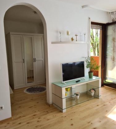 Wohnung am Grünen, Nähe Stadtzentrum und Hauptbahnhof, WLAN inklusive