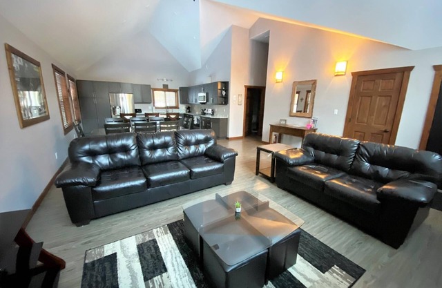 Wolf Den - Drei Schlafzimmer Haus, Schläft 10