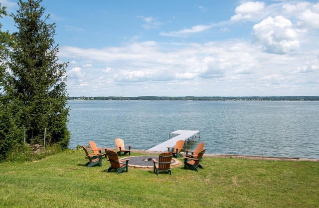 Wolffy's House on the Hill: Charming Cayuga Lake Home with Sunrise Views!