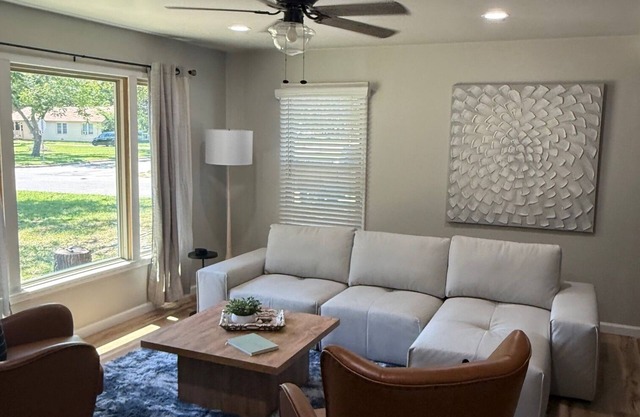 Wonderful 3-bedroom house walking distance to TSU in Stephenville