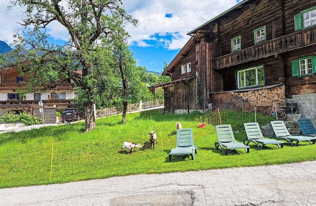Wunderbares Ferienhaus für 8 Leute mit W-LAN, TV, Balkon, Haustiere erlaubt und Parkplatz
