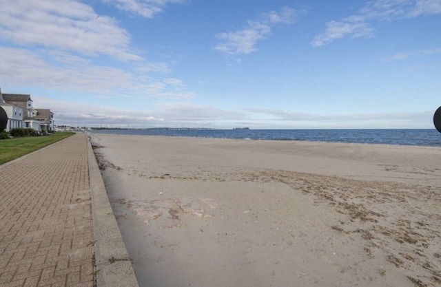 WONDERFUL LAUREL BEACH HOME~SUPER CLEAN BEAUTIFUL W/VIEWS WATER AVAILSUMMER 2024