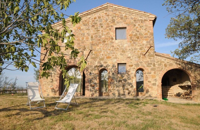 Alleinstehendes Ferienhaus mit privatem Pool, Klimaanlage, W-LAN, Panoramablick, bei Montalcino