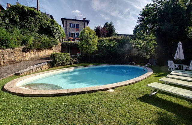 Alleinstehendes Ferienhaus mit W-LAN, privatem Pool, TV, Panoramablick, bei Greve In Chianti
