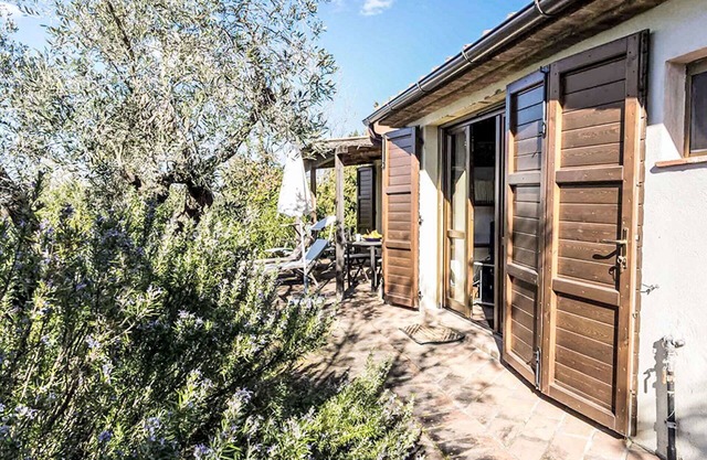 Alleinstehendes Ferienhaus mit W-LAN, Klimaanlage, TV, Terrasse, Panoramablick, Parkplatz
