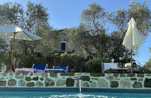 Wonderful private villa for 7 people with WIFI, private pool, TV, veranda and parking