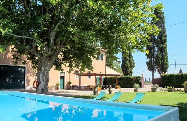 Alleinstehendes Ferienhaus mit W-LAN, privatem Pool, TV, Innenhof, Haustiere erlaubt, Parkplatz