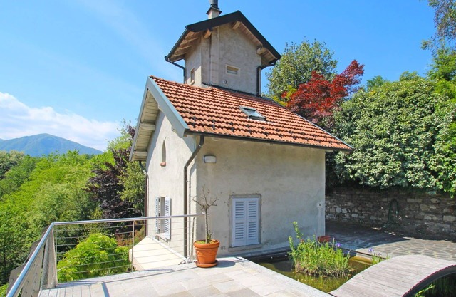 Wunderbares alleinstehendes Ferienhaus für 4 Leute mit Innenhof und Parkplatz