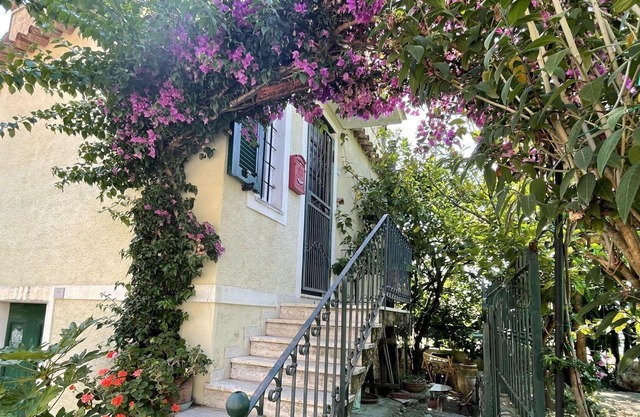 Wonderful private villa for 4 people with WIFI, TV, patio, pets allowed and panoramic view