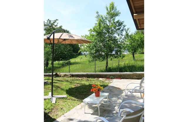 Schönes alleinstehendes Ferienhaus mit W-LAN, privatem Pool, TV, Haustiere erlaubt, Parkplatz