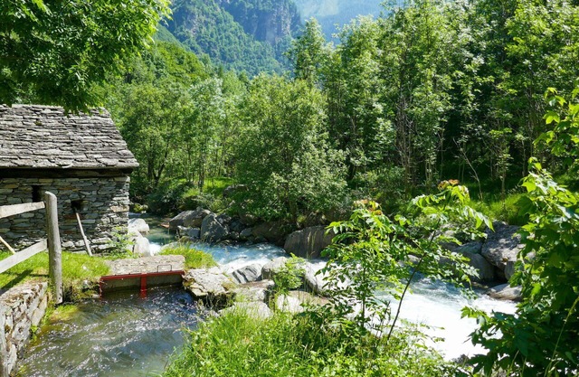 Wunderbares alleinstehendes Ferienhaus für 5 Leute mit TV und Haustiere erlaubt