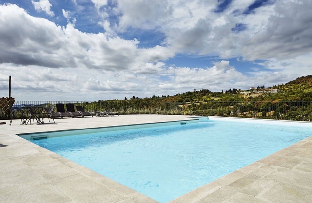 Alleinstehendes Ferienhaus mit W-LAN, privatem Pool, TV, Haustiere erlaubt, Parkplatz, bei Arezzo