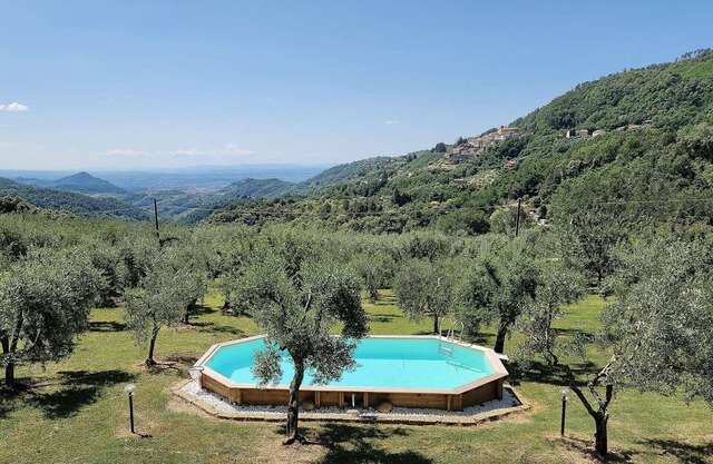 Wonderful private villa with A/C, private pool, WIFI, hot tub, TV, panoramic view and parking
