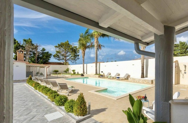 Wonderful private villa for 8 guests with private pool, WIFI, A/C, TV and parking
