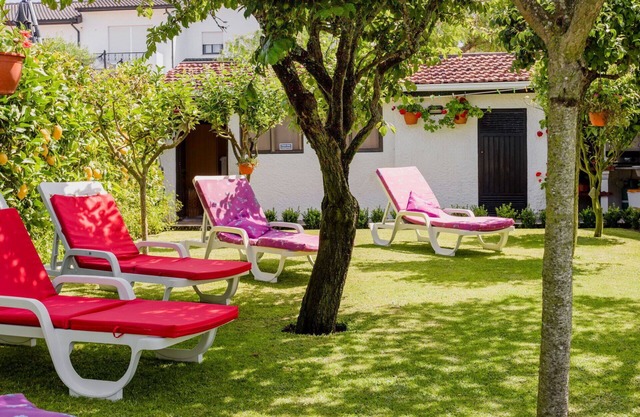 Atemberaubendes alleinstehendes Ferienhaus für 4 Personen mit W-LAN, TV, Terrasse und Parkplatz