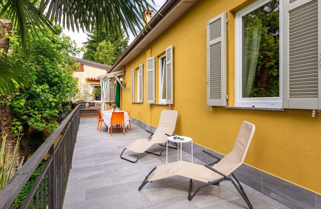 Schönes alleinstehendes Ferienhaus mit Klimaanlage, TV, Terrasse, Haustiere erlaubt, Parkplatz