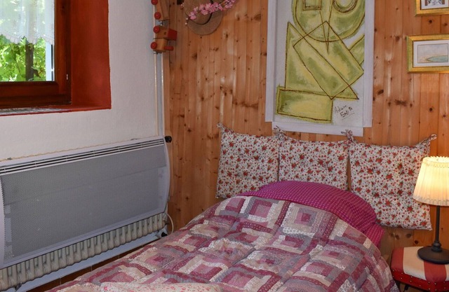 Wonderful private villa for 4 guests with WIFI, TV, patio, pets allowed and panoramic view