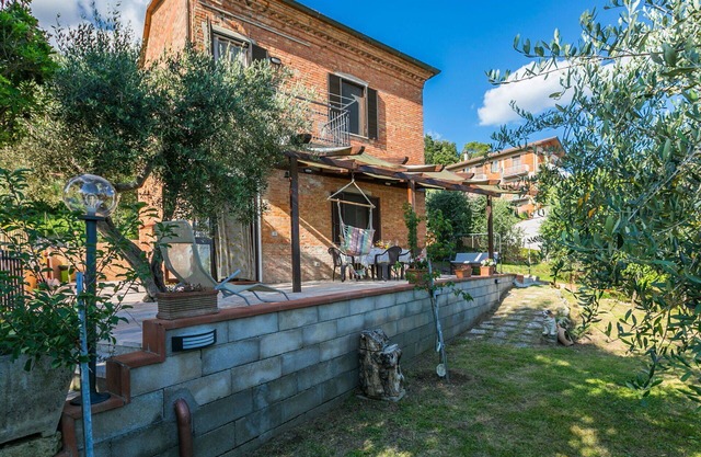 Alleinstehendes Ferienhaus mit W-LAN, Klimaanlage, Terrasse, Panoramablick, Parkplatz