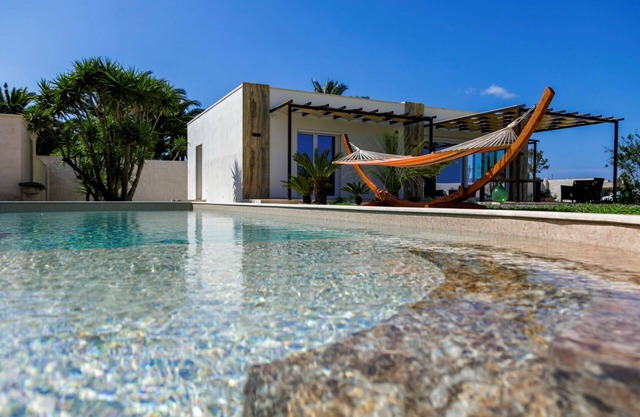 Alleinstehendes Ferienhaus mit W-LAN, privatem Pool, Klimaanlage, Innenhof, Parkplatz