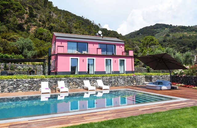 Wonderful relaxing villa with pool and tennis in Bonassola! - Villa Mirea